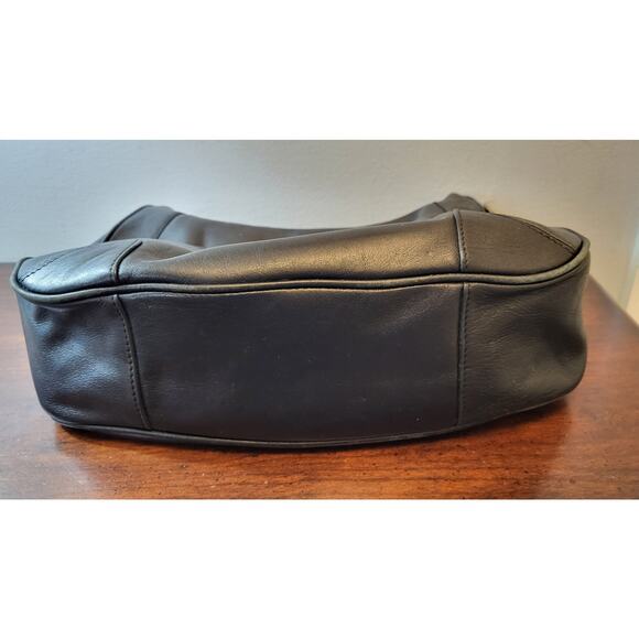 Etienne Aigner Black Shoulder Handbag with Front Pocket Design 80s - Picture 6 of 16